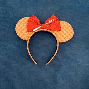 Women’s Disney Waffle Minnie Mouse Ears